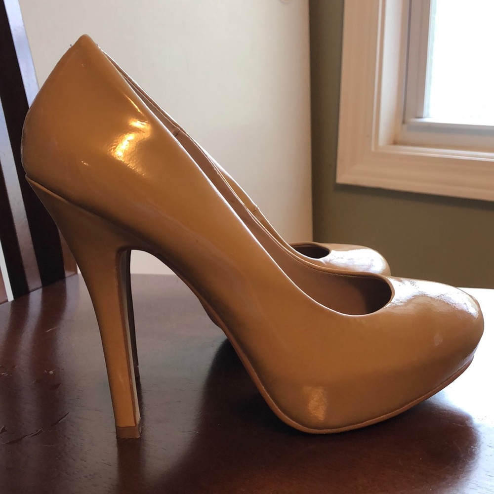 Nude Steve Madden Stilleto